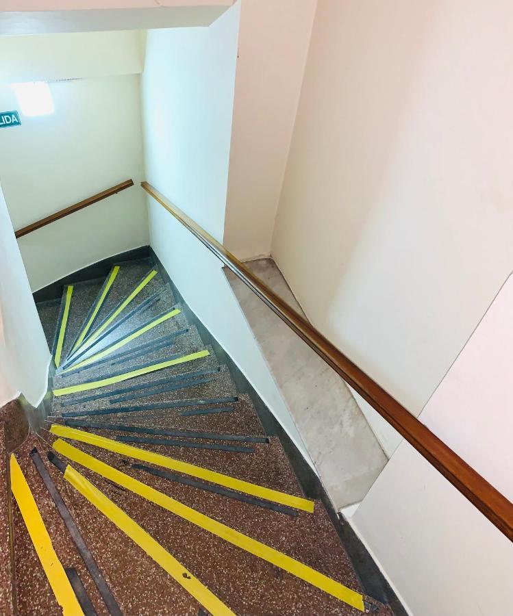 Hotel Atenas บัวโนสไอเรส ภายนอก รูปภาพ