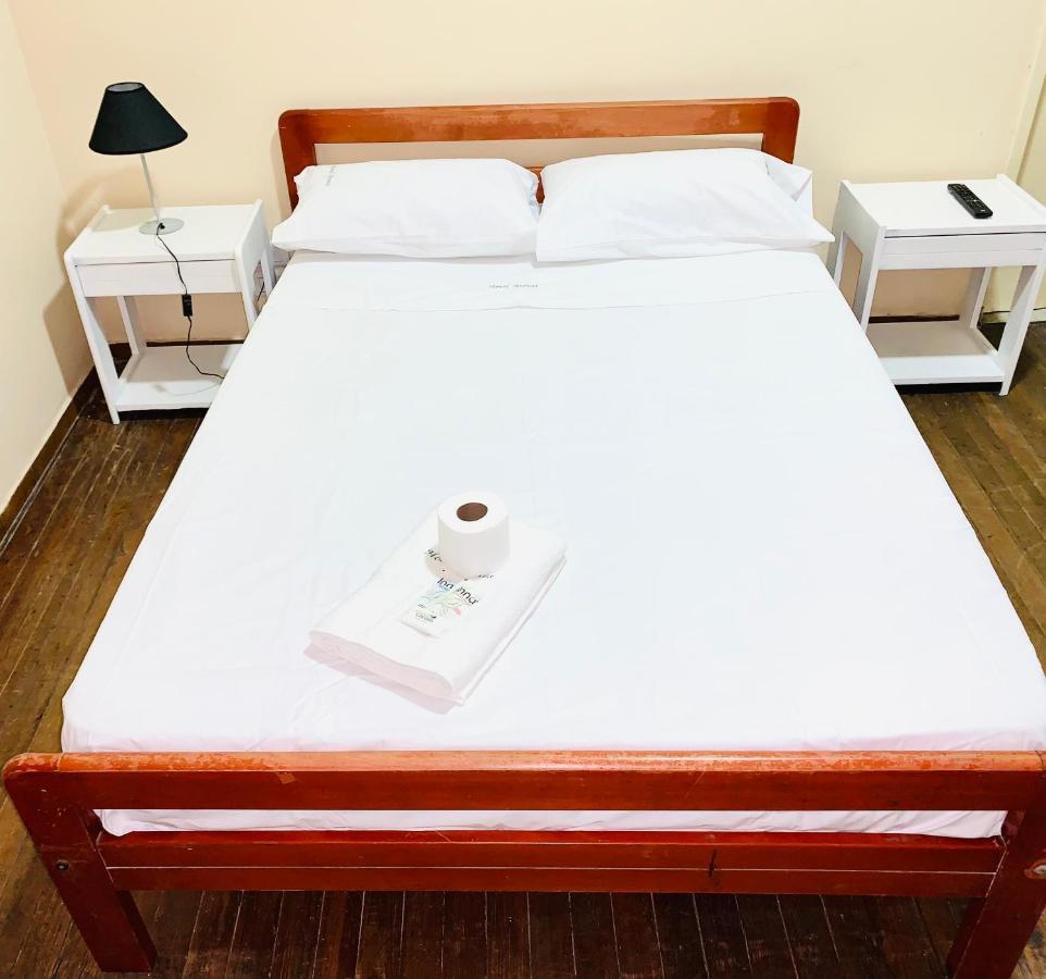 Hotel Atenas บัวโนสไอเรส ภายนอก รูปภาพ